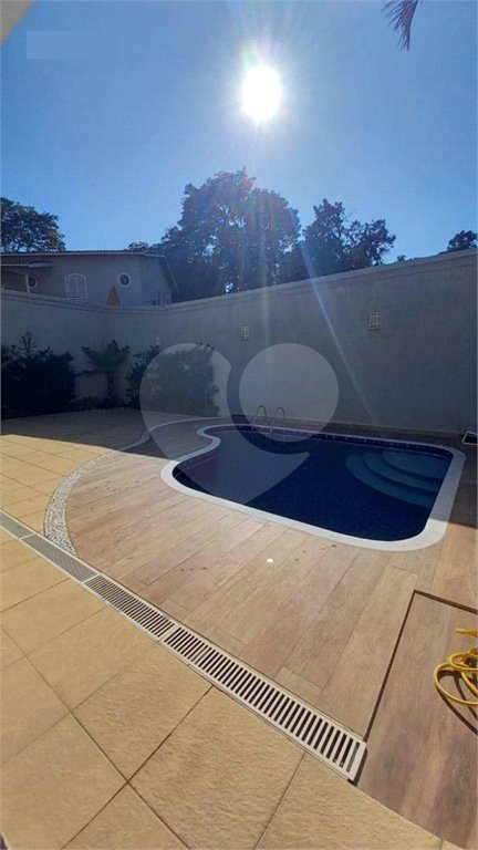 Casa à venda com 3 suítes no condomínio Residencial Parque Arco-íris, Atibaia - SP