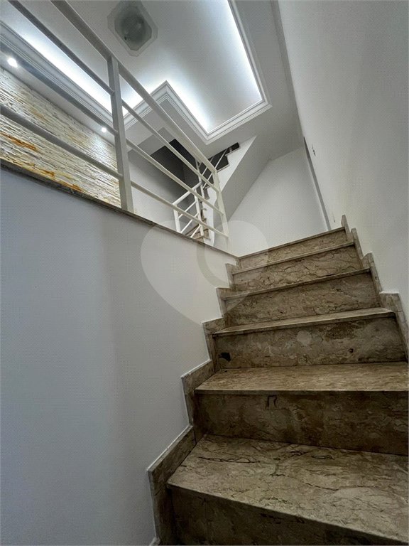 Sobrado à venda com 2 quartos, sendo 1 suíte, em Vila Ré, São Paulo, SP