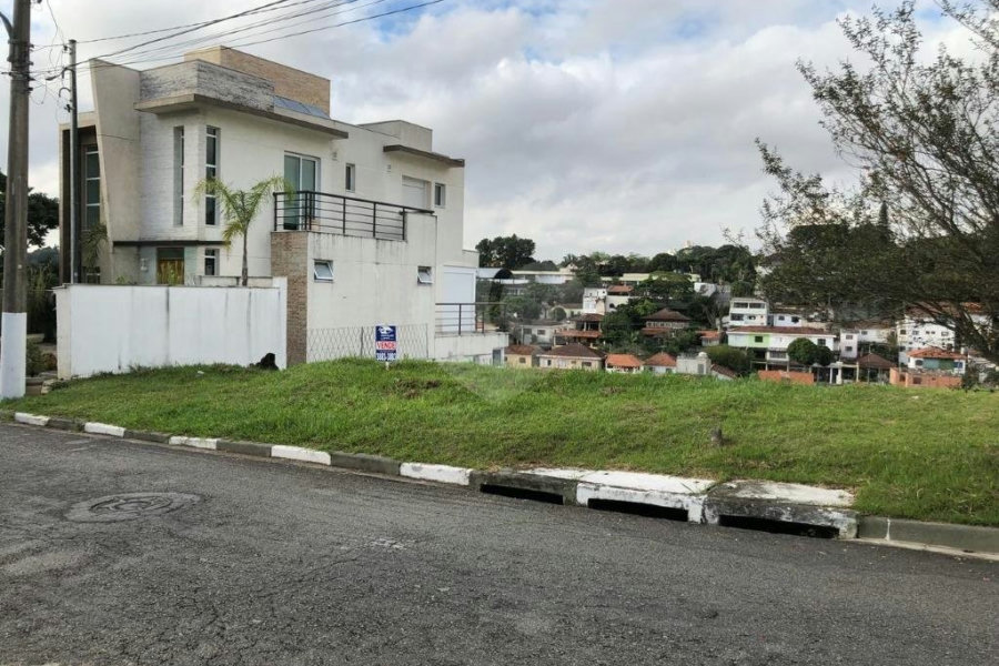 Terreno à venda em Horto, São Paulo, SP