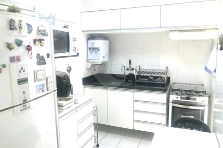 Apartamento à venda com 3 quartos, sendo 1 suíte, em Cerqueira César, São Paulo, SP