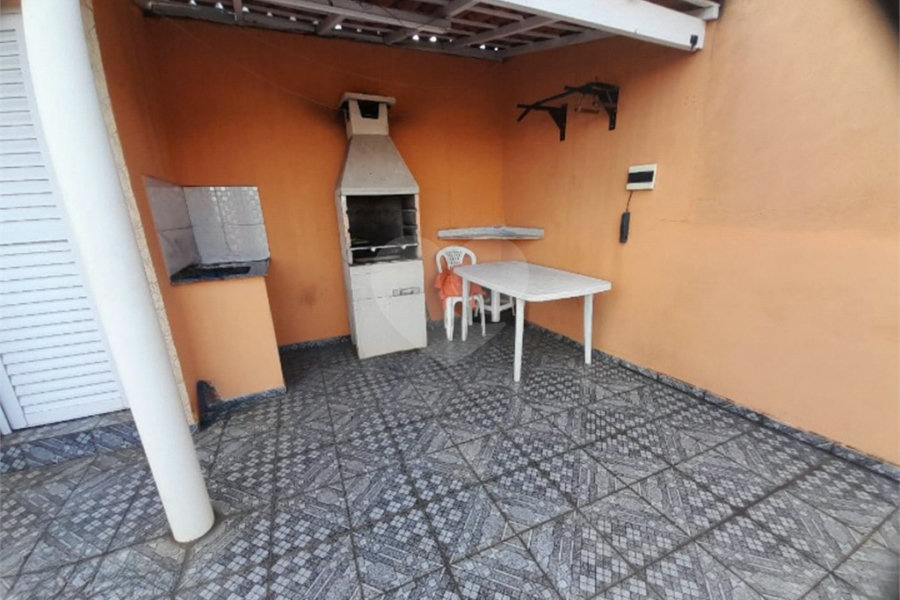 Sobrado à venda com 3 quartos, sendo 1 suíte,  em Saúde, São Paulo, SP