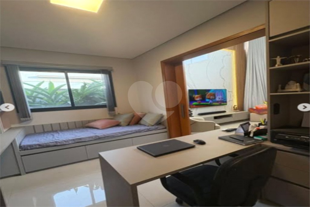 Casa à venda com 3 suítes no condomínio Residencial Terras de Siena, Ribeirão Preto - SP