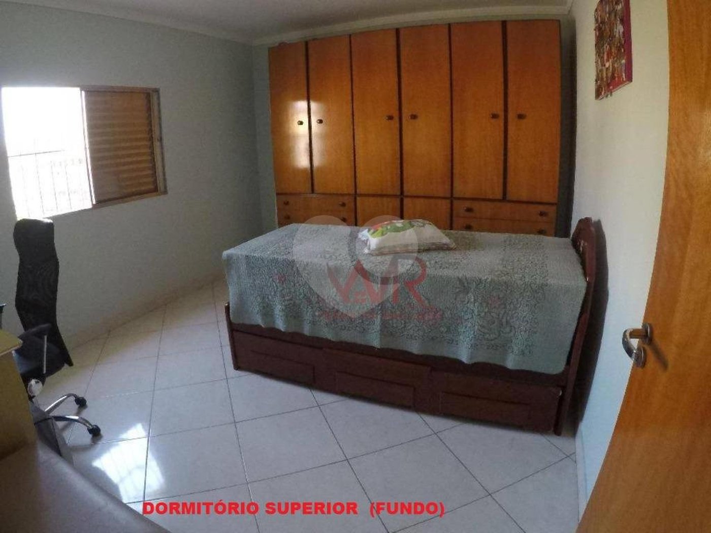 Sobrado à venda com 4 quartos em Artur Alvim, São Paulo, SP