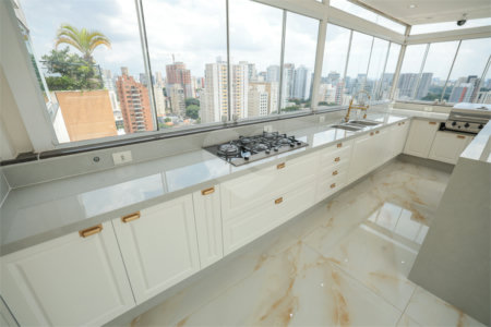 Apartamento à venda com 4 quartos, sendo 1 suíte,  em Vila Mariana, São Paulo, SP