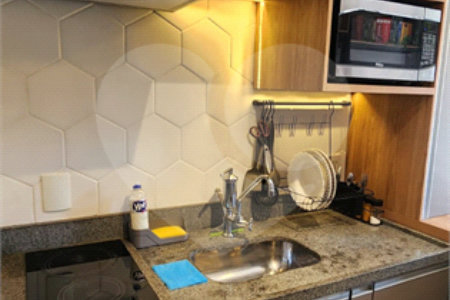 Apartamento à venda ou para alugar com 1 suíte em República, São Paulo, SP