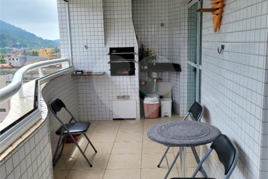 Apartamento à venda com 2 quartos, sendo 1 suíte, no Centro, Mongaguá, SP