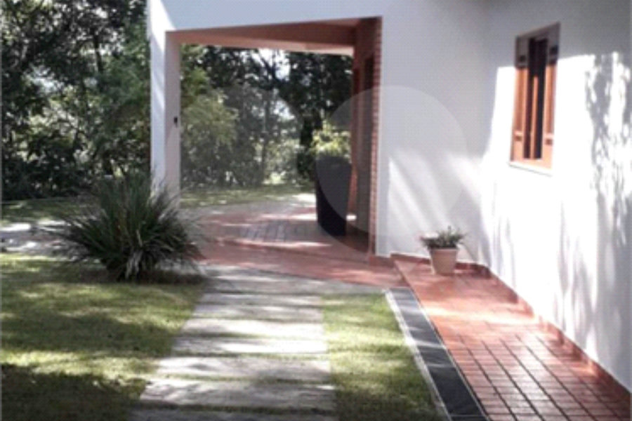 Casa à venda com 3 quartos, sendo 4 suítes,  no condomínio Alpes da Cantareira, Mairiporã - SP