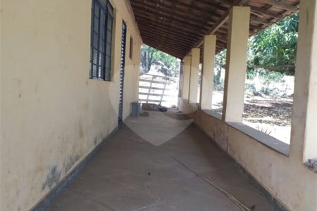 Sítio à venda com 2 quartos no Centro, Descalvado, SP