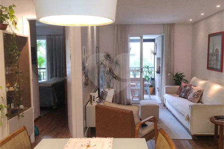 Apartamento à venda com 2 quartos, sendo 1 suíte, em Vila Pompéia, São Paulo, SP