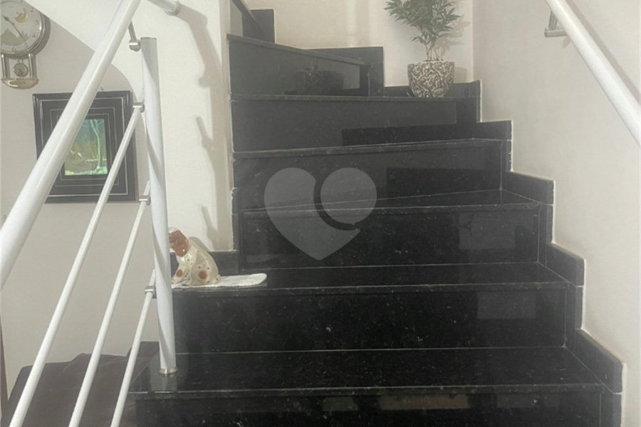 Sobrado à venda com 3 quartos em Butantã, São Paulo, SP