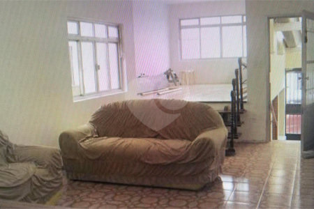 Casa à venda com 5 quartos, sendo 1 suíte, em Cidade Vargas, São Paulo, SP