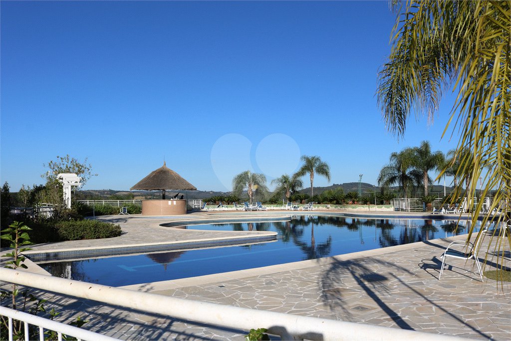 Casa à venda com 3 suítes no condomínio Piemonte Residenziale, Vinhedo - SP