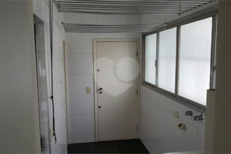 Apartamento à venda com 3 quartos, sendo 1 suíte, em Alto da Lapa, São Paulo, SP