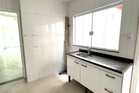 Sobrado à venda com 3 quartos, sendo 1 suíte, em Vila Invernada, São Paulo, SP
