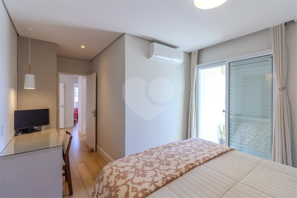 Apartamento à venda com 3 suítes em Vila Ipojuca, São Paulo, SP