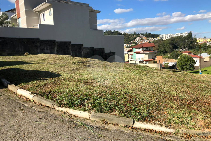 Terreno à venda em Horto, São Paulo, SP