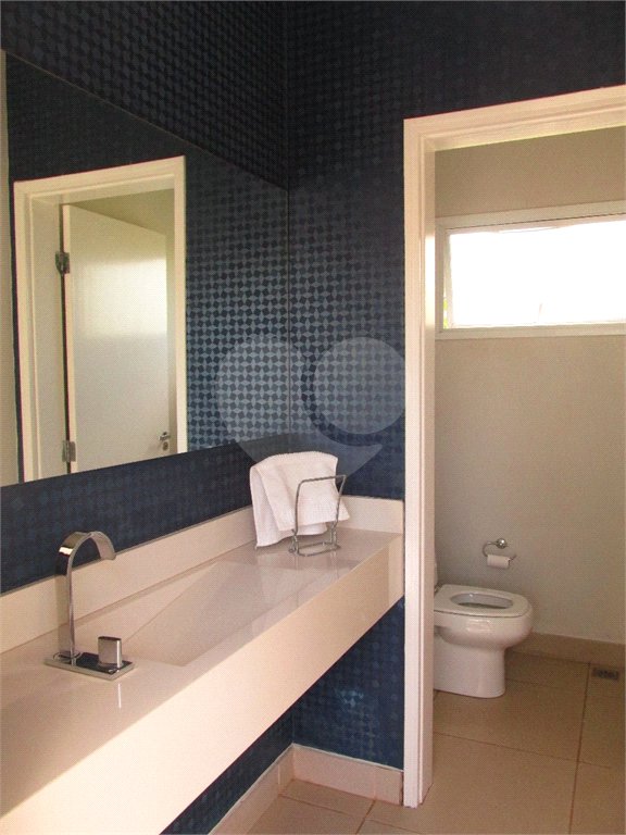 Casa à venda com 3 quartos, sendo 1 suíte, no condomínio Alpes de Vinhedo, Vinhedo - SP