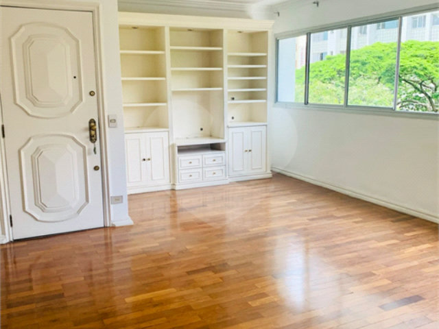 Apartamento à venda com 3 quartos, sendo 1 suíte,  em Santana, São Paulo, SP