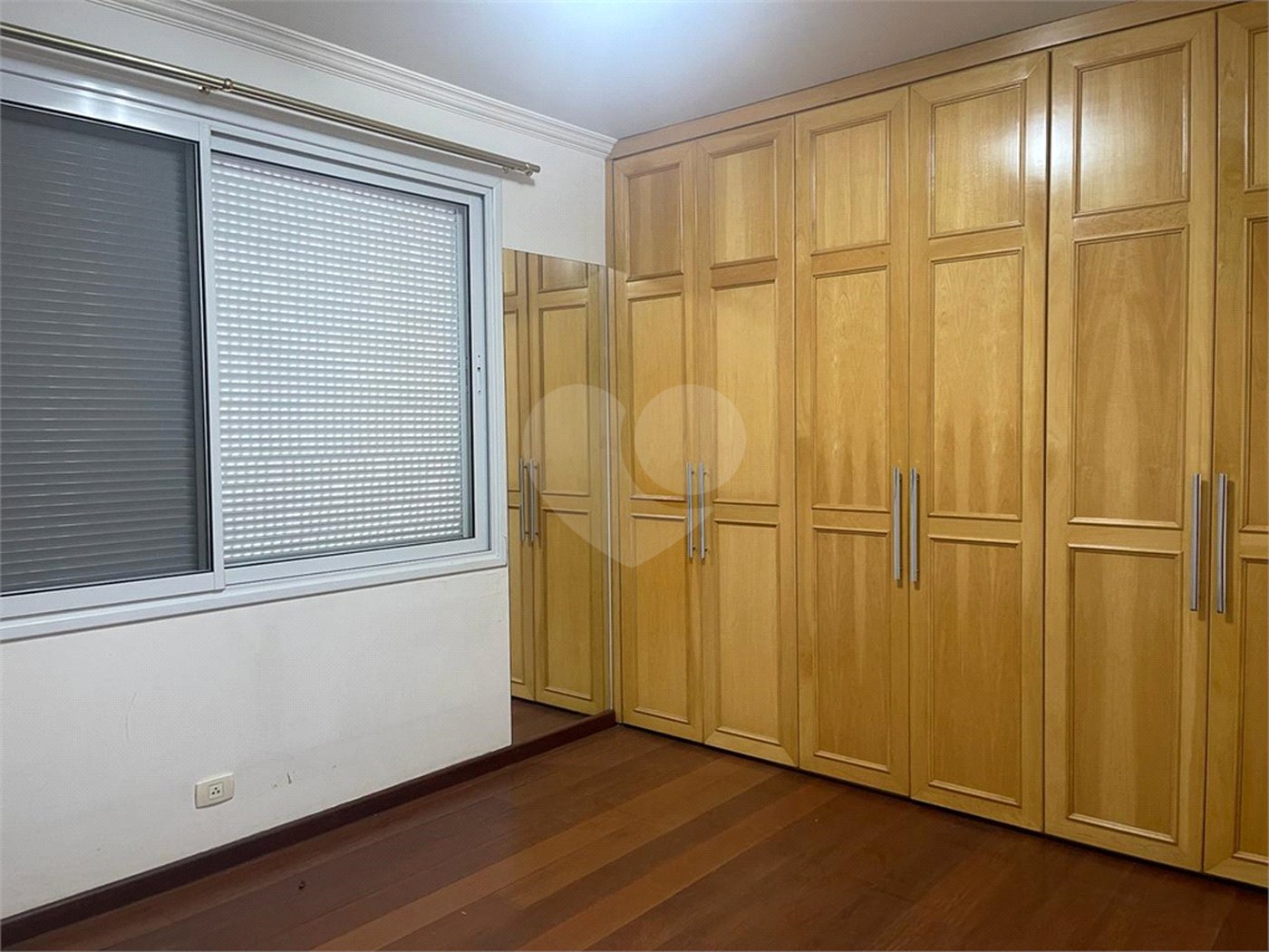 Casa de Vila à venda com 3 quartos, sendo 1 suíte, em Jardim Hípico, São Paulo, SP