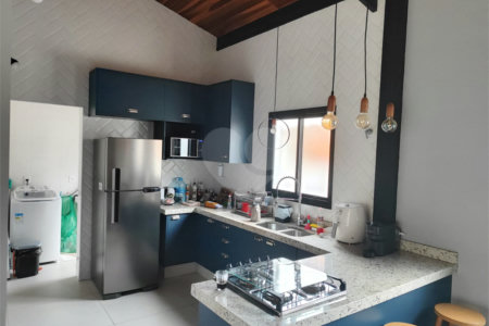 Casa com 3 Suites à venda, com 170 m² de construção - Condomínio Portal do Bosque em Louveira