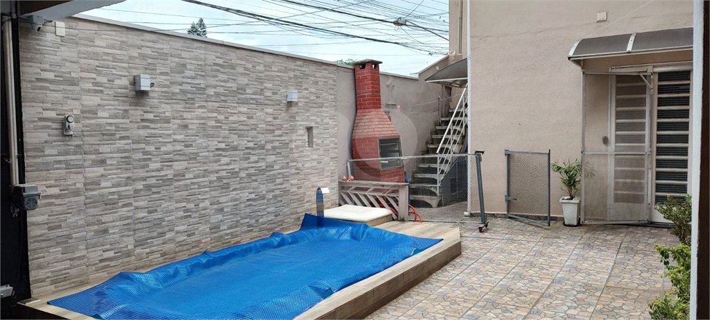 Sobrado à venda com 3 quartos em Vila Maria de Maggi, Suzano, SP