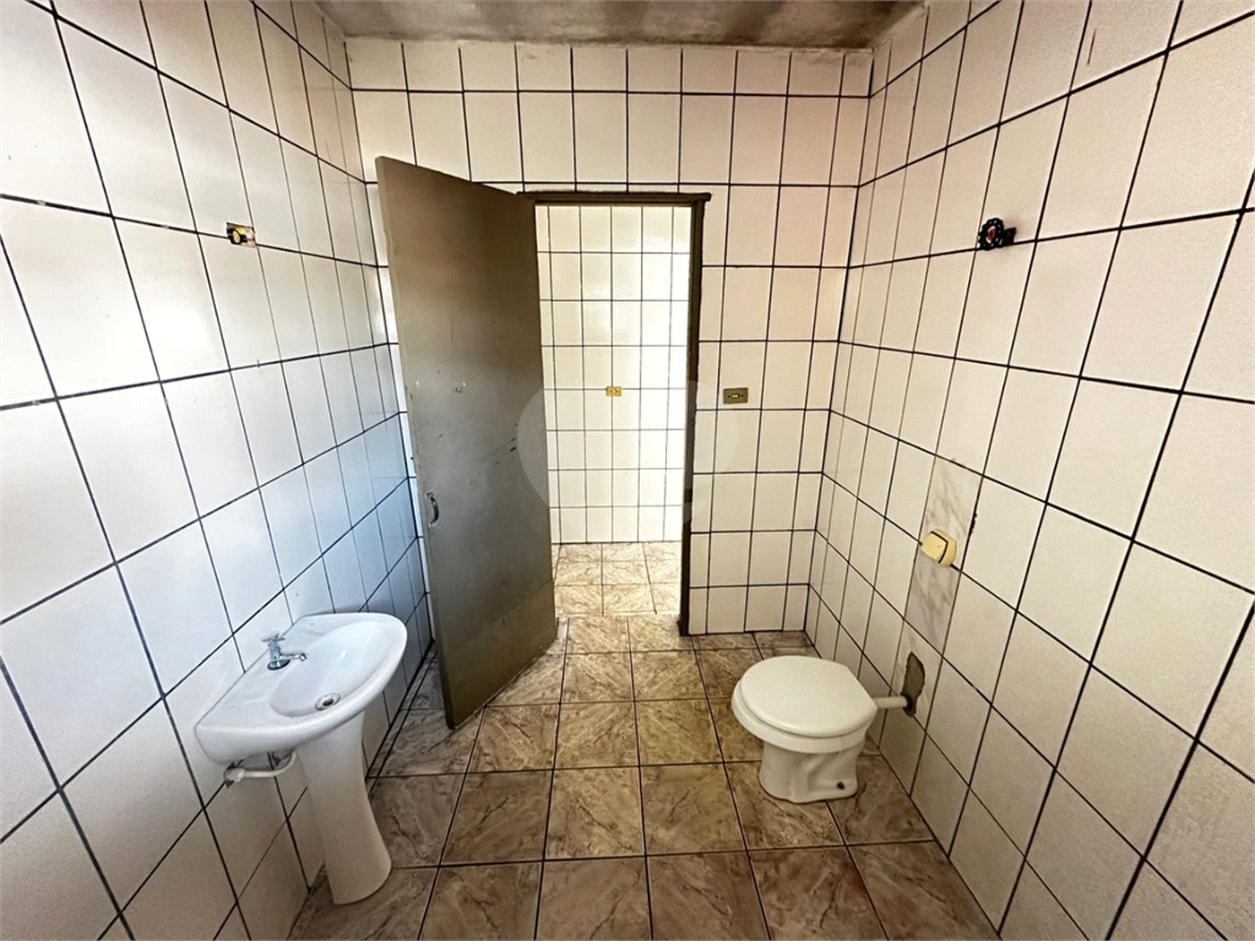 Casa à venda com 4 quartos em Jardim Casa Branca, Suzano, SP