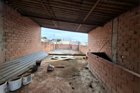 Casa à venda com 3 quartos em Parque Vitória, São Paulo, SP