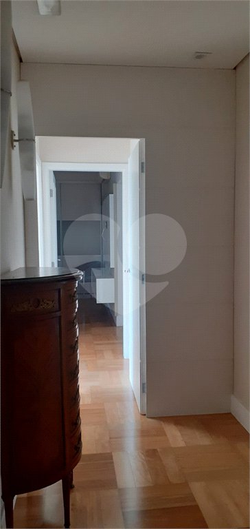 Apartamento à venda com 4 quartos, sendo 2 suítes,  em Vila Oliveira, Mogi das Cruzes, SP