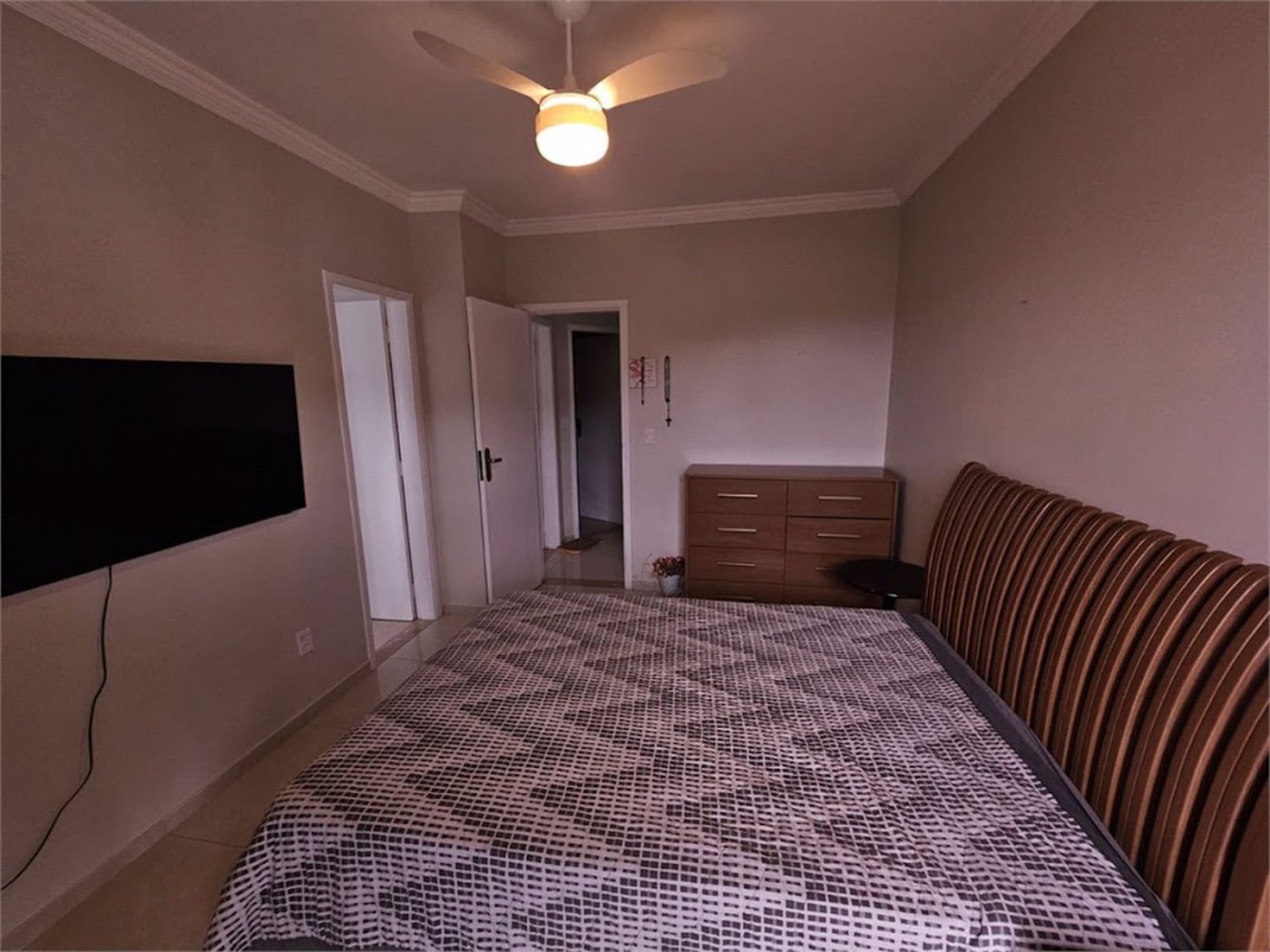 Apartamento com 3 dormitórios à venda, 94 m² por R$ 575.000,00 - Jardim Las Palmas - Guarujá/SP