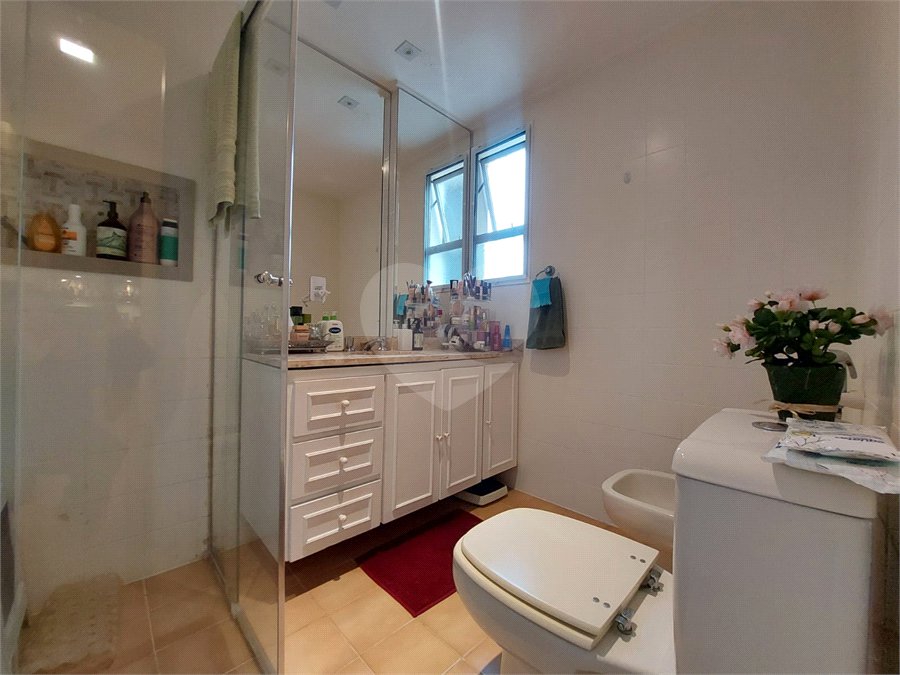 Apartamento à venda com 3 quartos, sendo 1 suíte, em Real Parque, São Paulo, SP