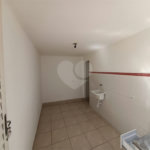 Casa para alugar com 1 quarto no condomínio Cond R Claudio Rodrigues Lopes, São Paulo - SP