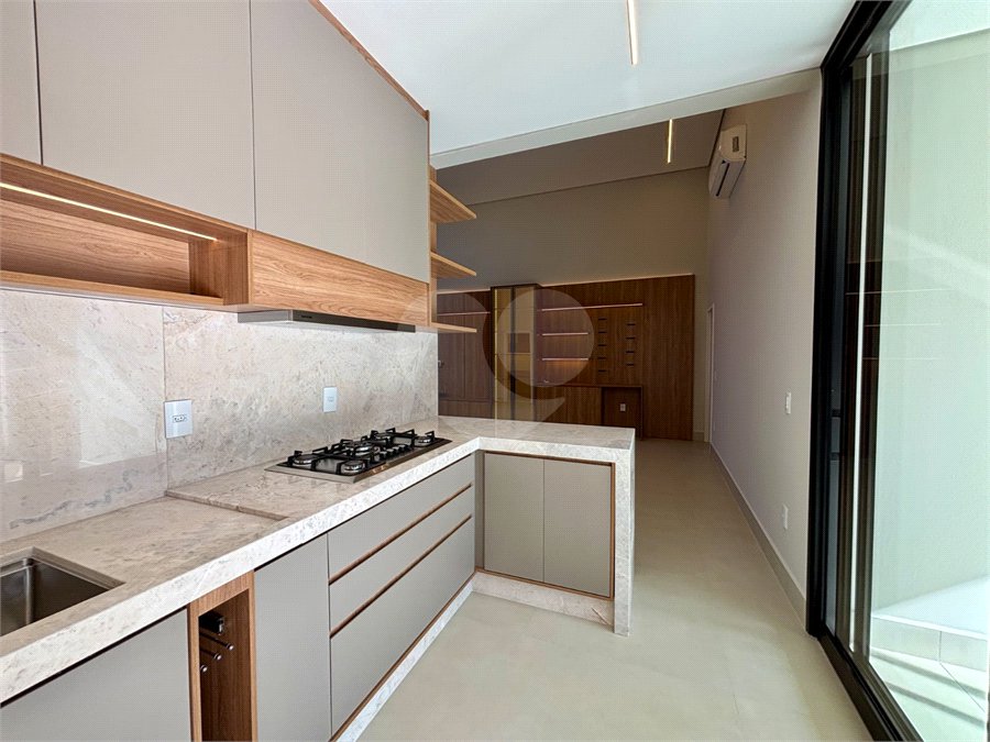 Casa à venda com 3 suítes no condomínio Residencial Dona Maria Candida, Indaiatuba - SP