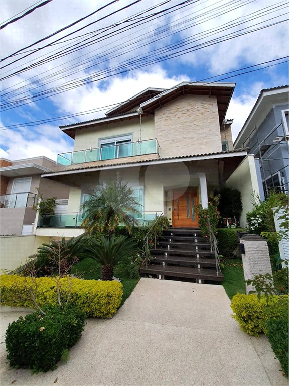Casa à venda com 4 suítes no condomínio Mirante do Horto, São Paulo - SP