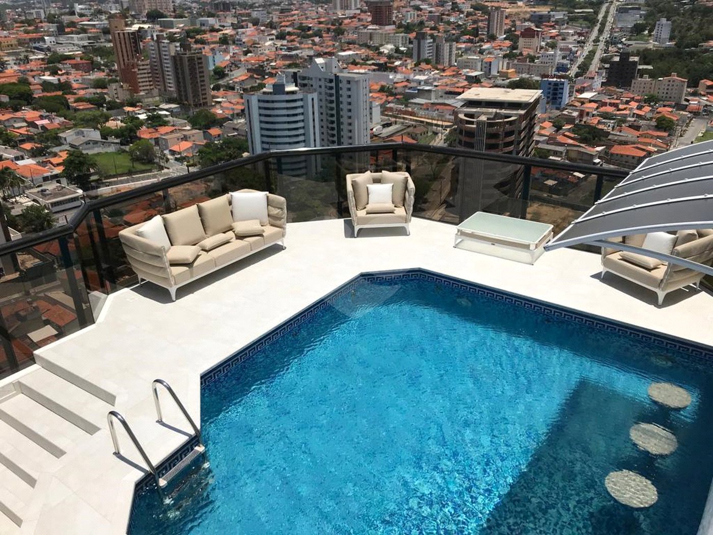 Cobertura à venda com 4 suítes no Centro, Sorocaba, SP