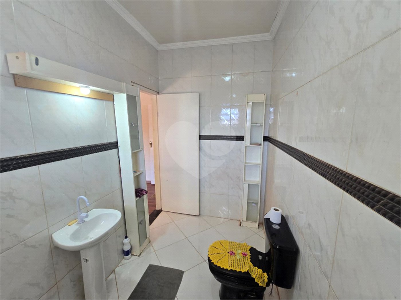 Casa à venda com 5 quartos, sendo 1 suíte,  em Vila Santana, Itapetininga, SP