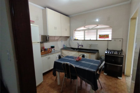 Casa à venda com 3 quartos, sendo 1 suíte, em Jardim Leocádia, Sorocaba, SP