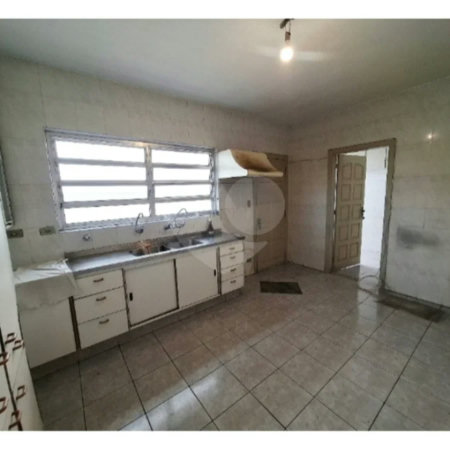Sobrado à venda com 4 quartos, sendo 1 suíte, em Jardim Bonfiglioli, São Paulo, SP