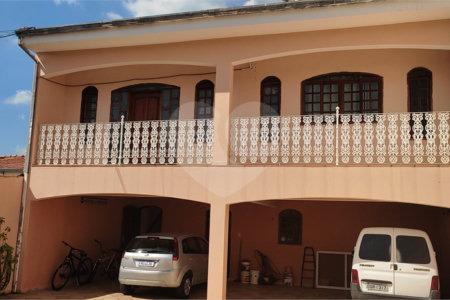 Sobrado à venda com 3 quartos, sendo 1 suíte, em Vila Almeida, Indaiatuba, SP