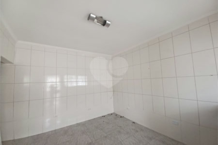 Sobrado à venda com 4 quartos, sendo 1 suíte, em Vila Gustavo, São Paulo, SP