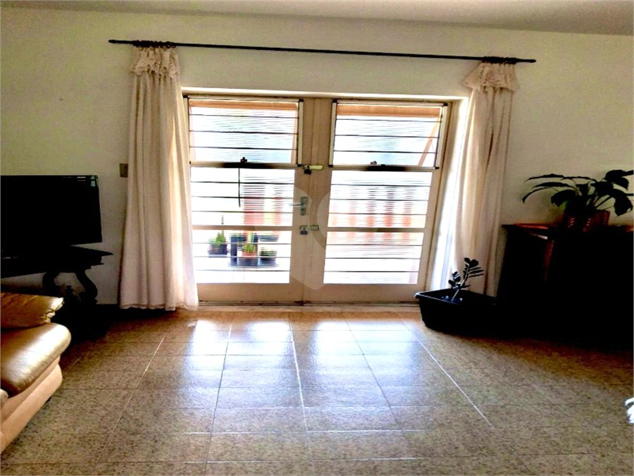 Chácara à venda com 4 quartos, sendo 1 suíte,  em Colinas II, Araçoiaba da Serra, SP