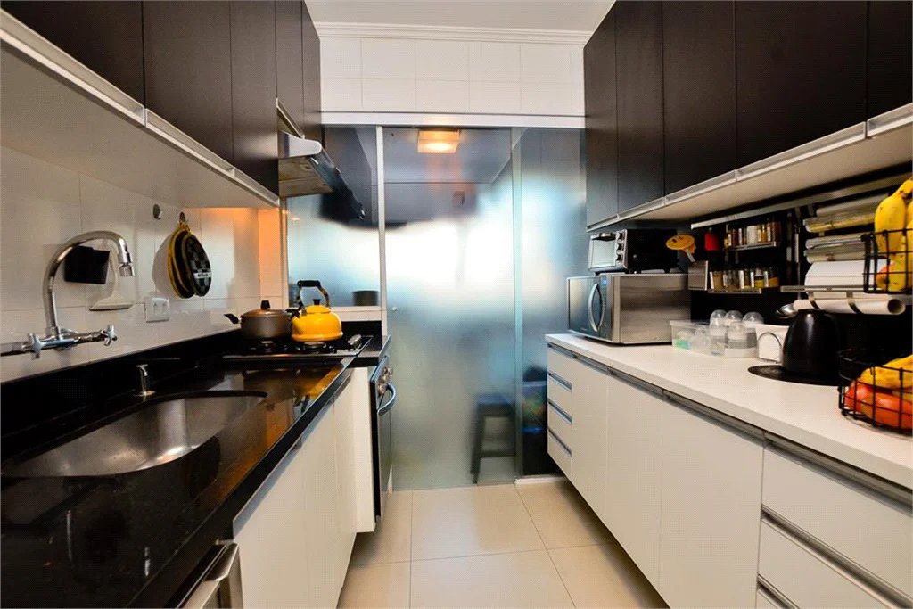 Cobertura à venda com 3 quartos, sendo 1 suíte, em Pinheiros, São Paulo, SP