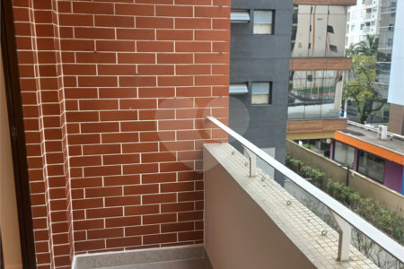 Apartamento à venda com 2 quartos, sendo 1 suíte, em Vila Olímpia, São Paulo, SP