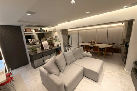 Apartamento à venda com 3 quartos, sendo 1 suíte,  em Granja Julieta, São Paulo, SP