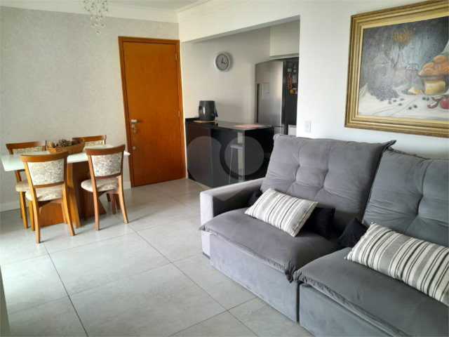 Apartamento à venda com 3 quartos, sendo 1 suíte,  em Jardim Marajoara, São Paulo, SP