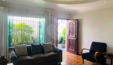 Casa Térrea à venda com 3 quartos, sendo 1 suíte,  em Vila Industrial, Mogi das Cruzes, SP