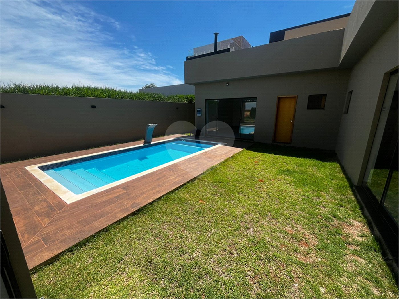 Casa à venda com 3 suítes em Terras de Santa Cristina Xiii Setor Marina, Paranapanema, SP
