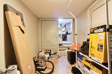 Sobrado à venda com 2 quartos, sendo 1 suíte, em Vila dos Remédios, São Paulo, SP