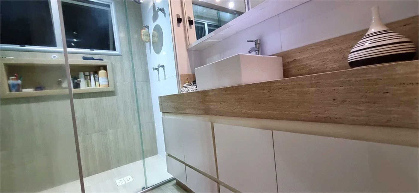 Apartamento à venda com 3 suítes em Jardim Londrina, São Paulo, SP