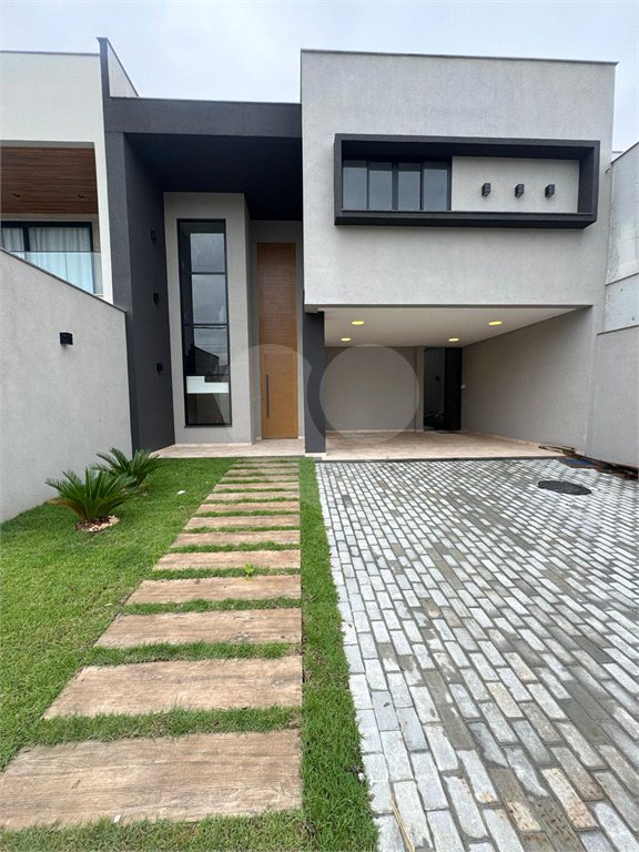 Casa à venda com 5 quartos, sendo 4 suítes, no condomínio Grand Park, Rio de Janeiro - RJ