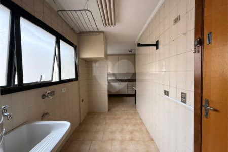 Apartamento à venda com 3 quartos, sendo 1 suíte, em Jardim Paulista, São Paulo, SP